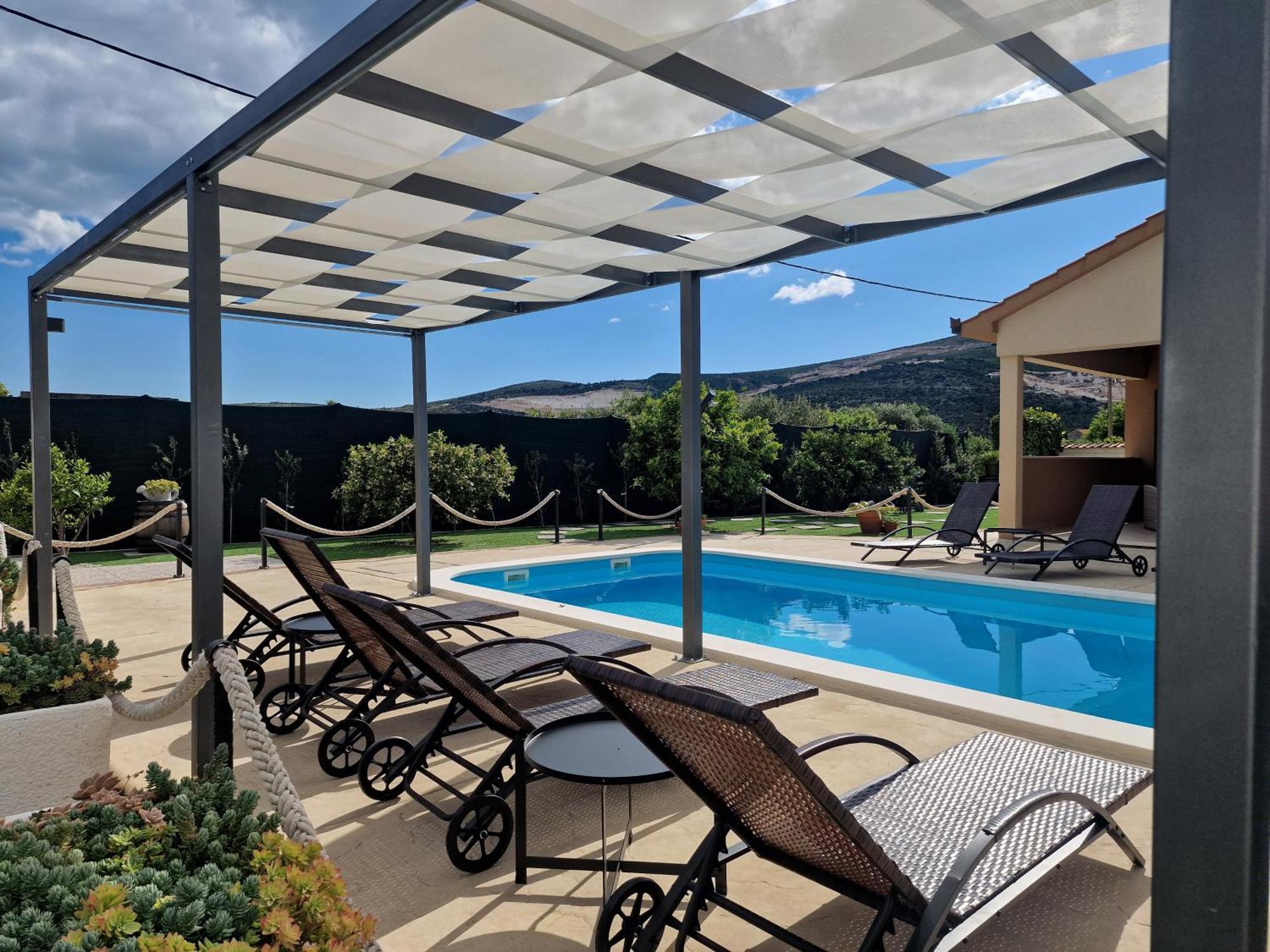 Beautiful Holiday Home "Villa Luka" Kaštel Štafilić 외부 사진